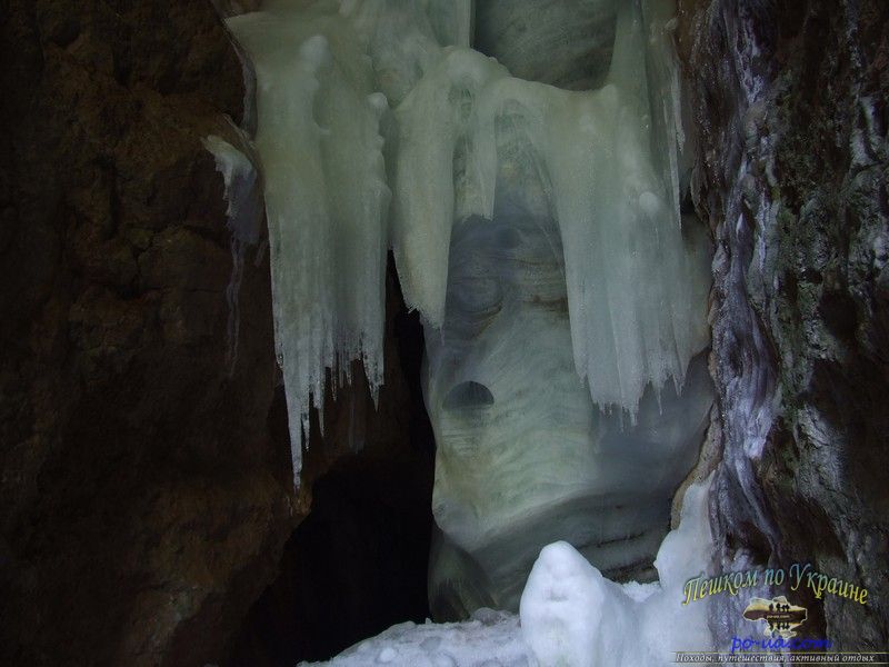 Лед в в пещере Большой Бузлук